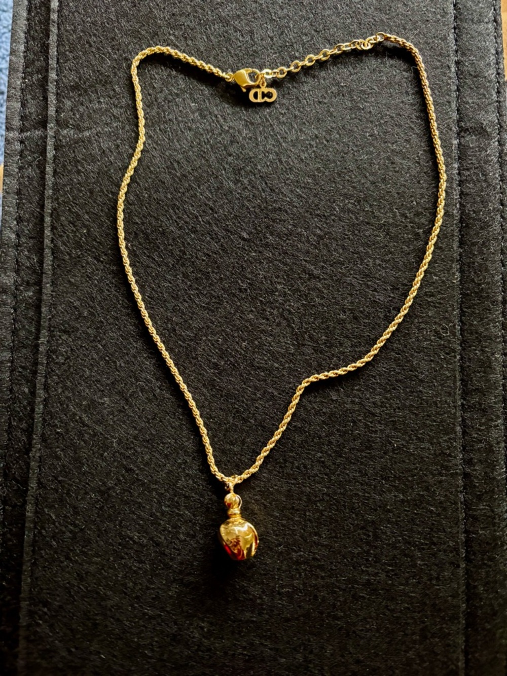 Christian Dior Gold Heart Pendant Necklace - Authentic！